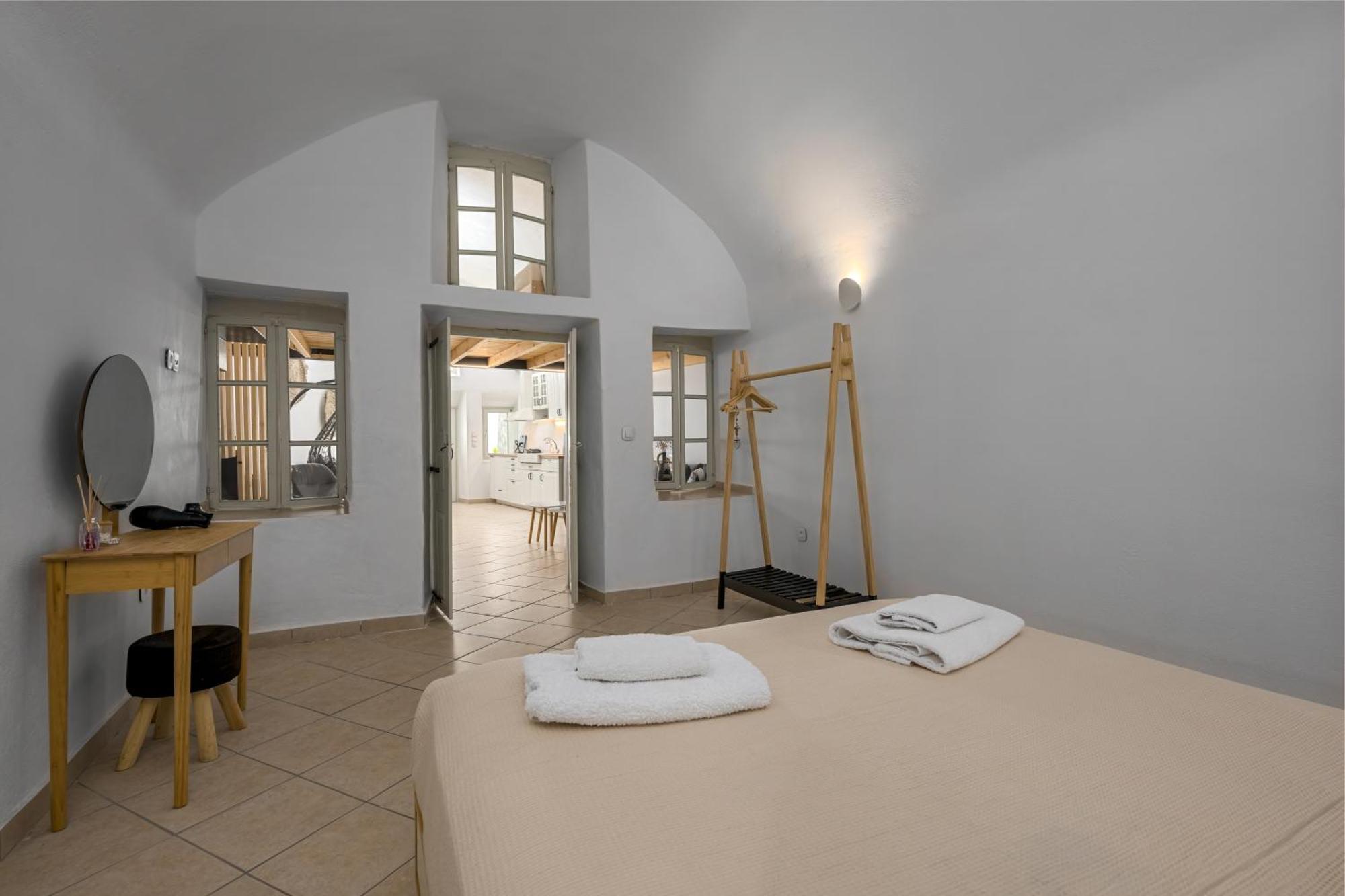 Angeleve Villa With Private Jacuzzi Fira  Exterior photo