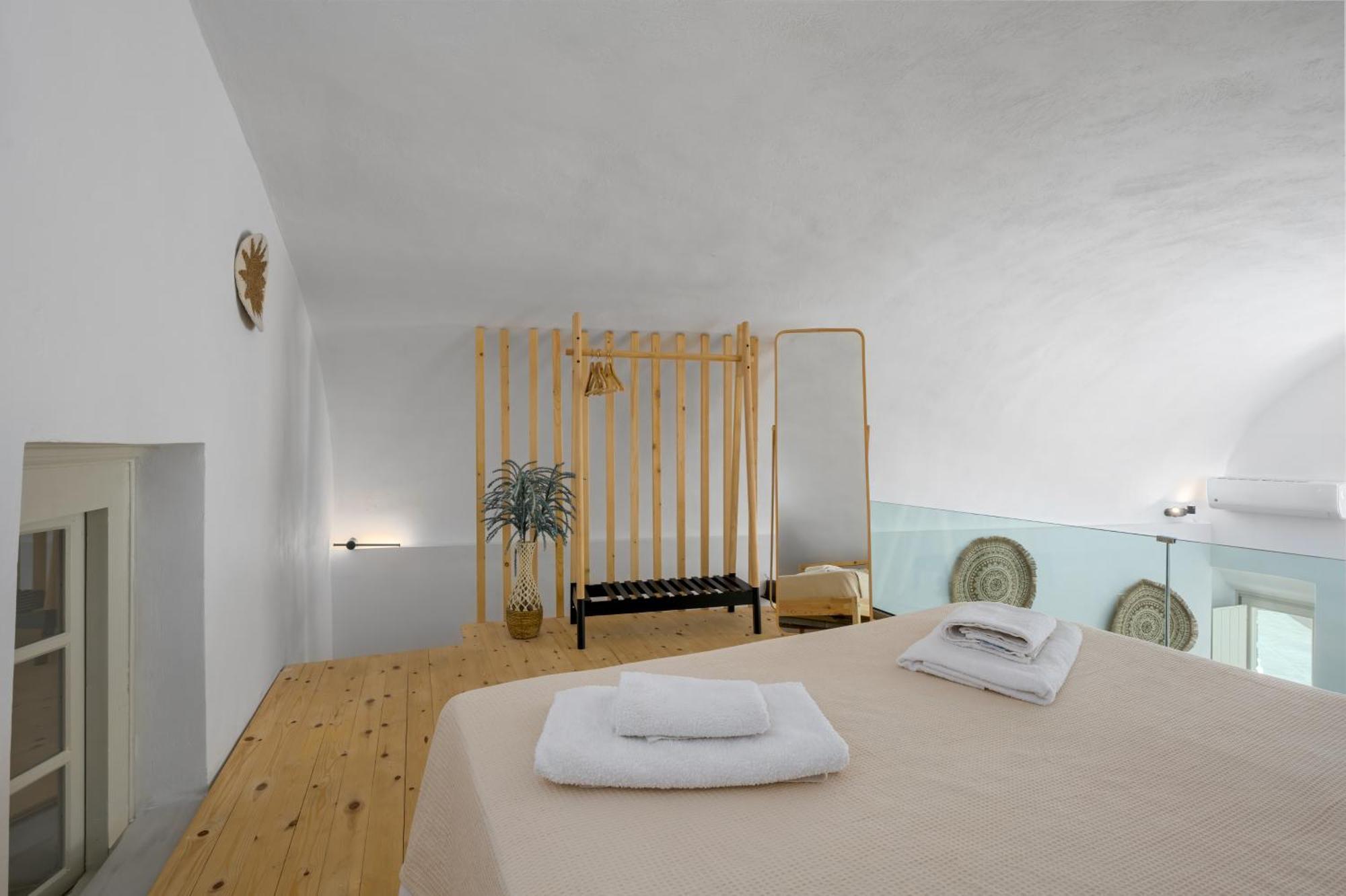 Angeleve Villa With Private Jacuzzi Fira  Exterior photo