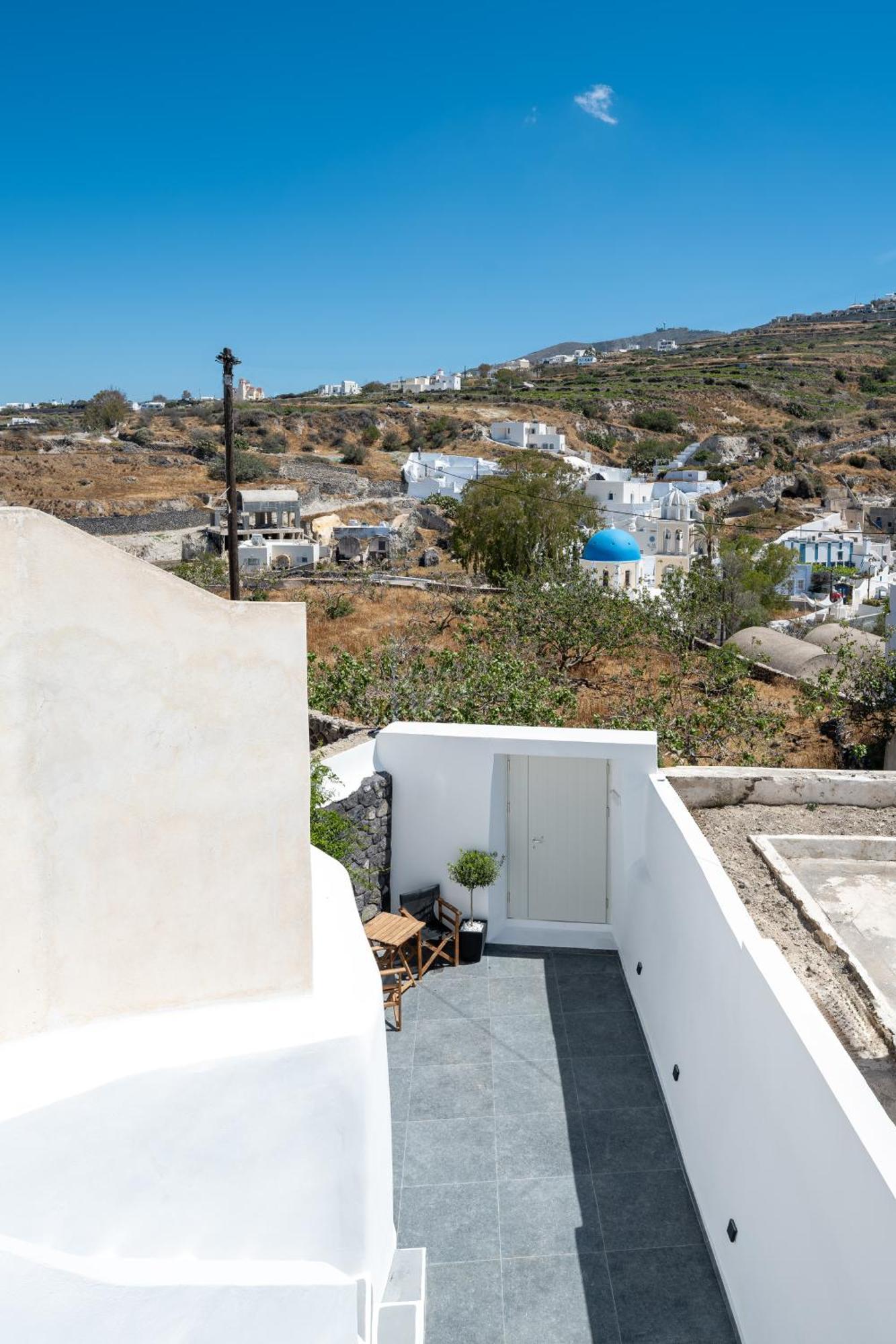 Angeleve Villa With Private Jacuzzi Fira  Exterior photo