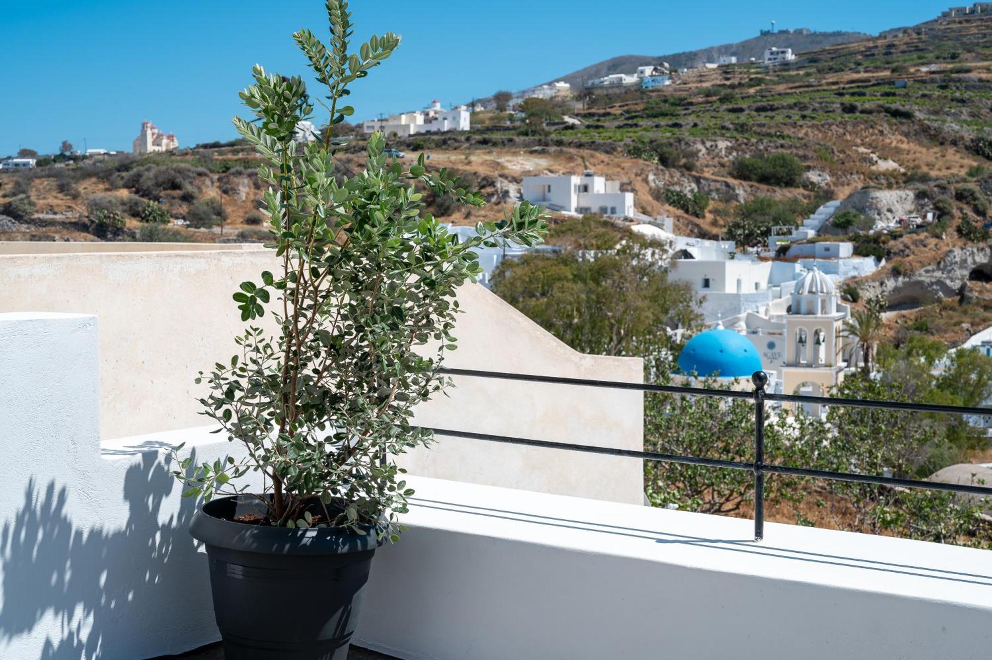 Angeleve Villa With Private Jacuzzi Fira  Exterior photo